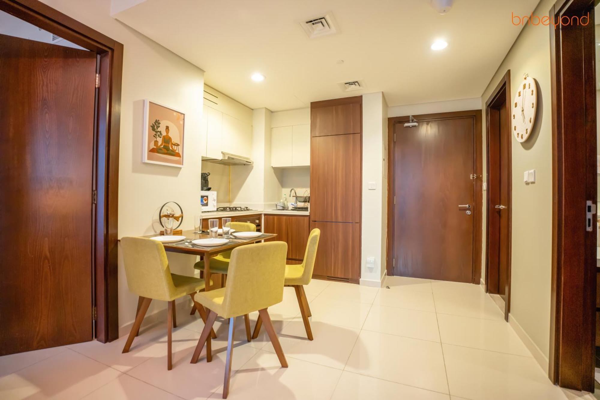 Daire Cozy Retreat With Burj Views By Bnbeyond Dubai