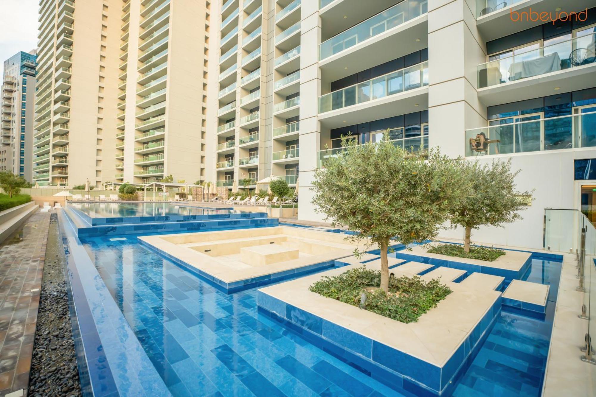 Daire Cozy Retreat With Burj Views By Bnbeyond *