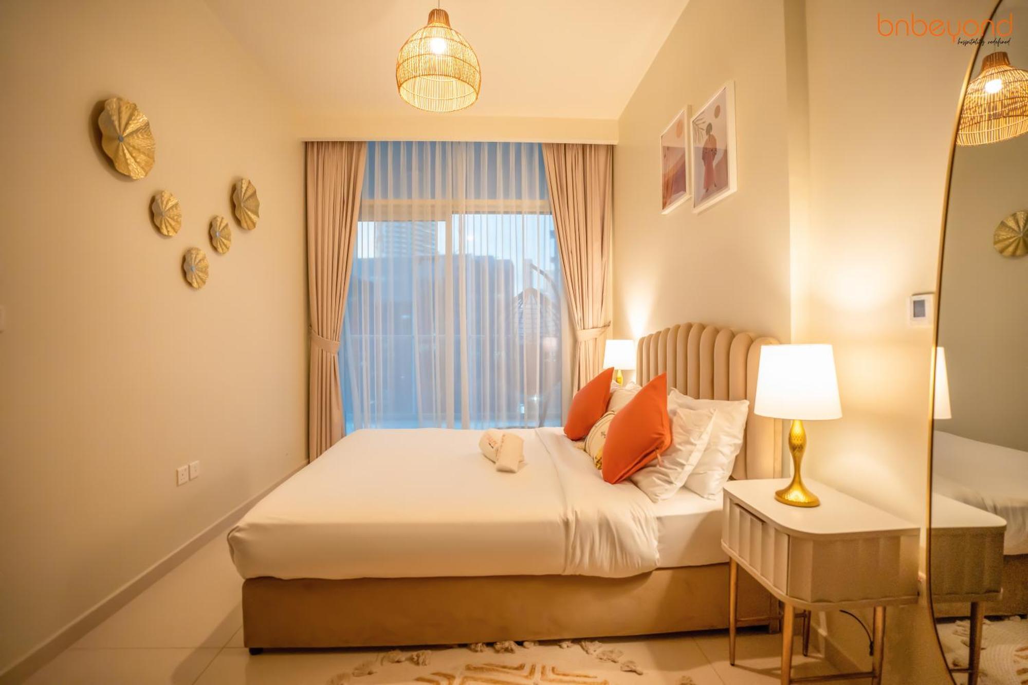 Cozy Retreat With Burj Views By Bnbeyond Daire Dubai