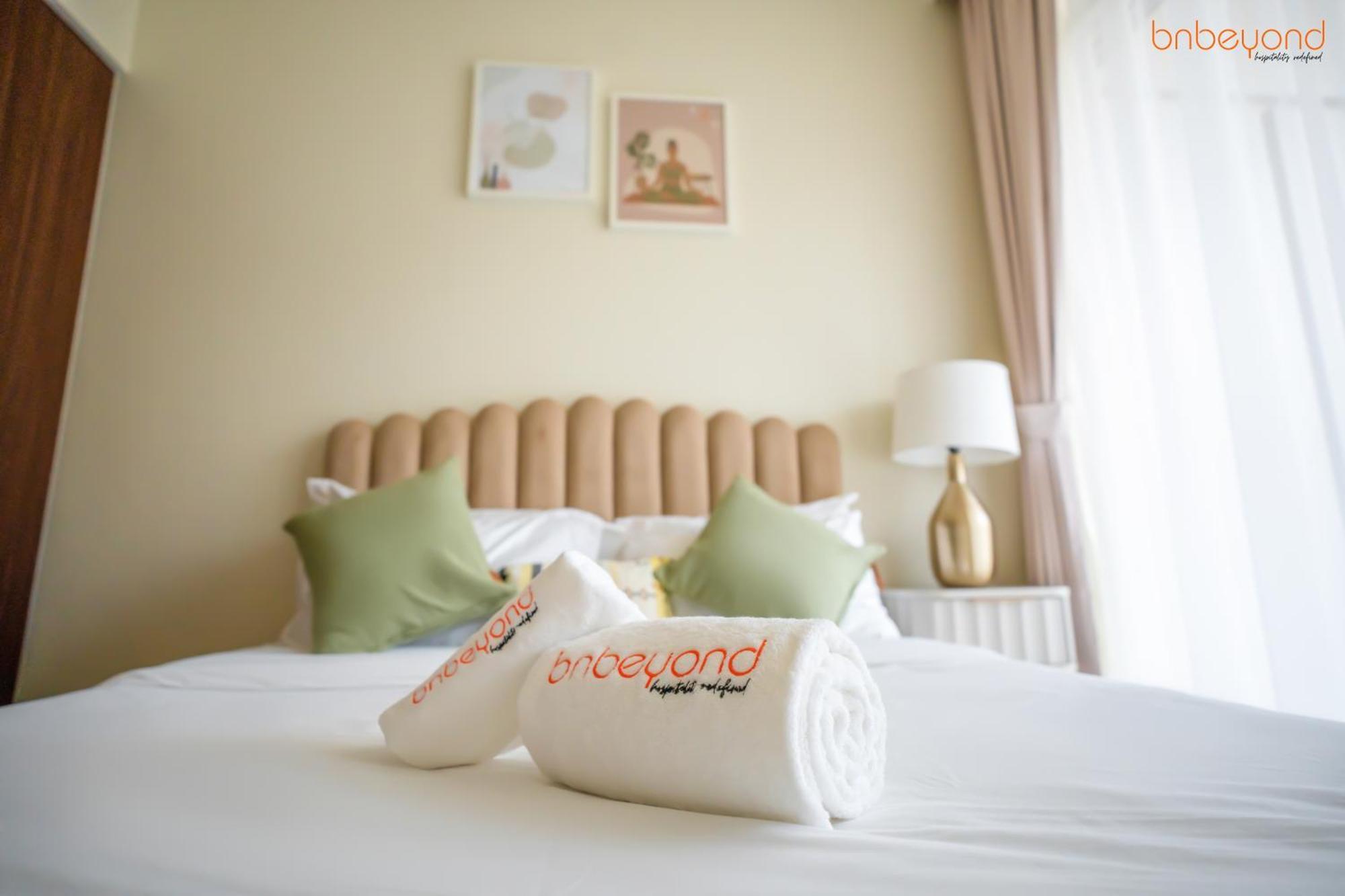 Daire Cozy Retreat With Burj Views By Bnbeyond Dubai