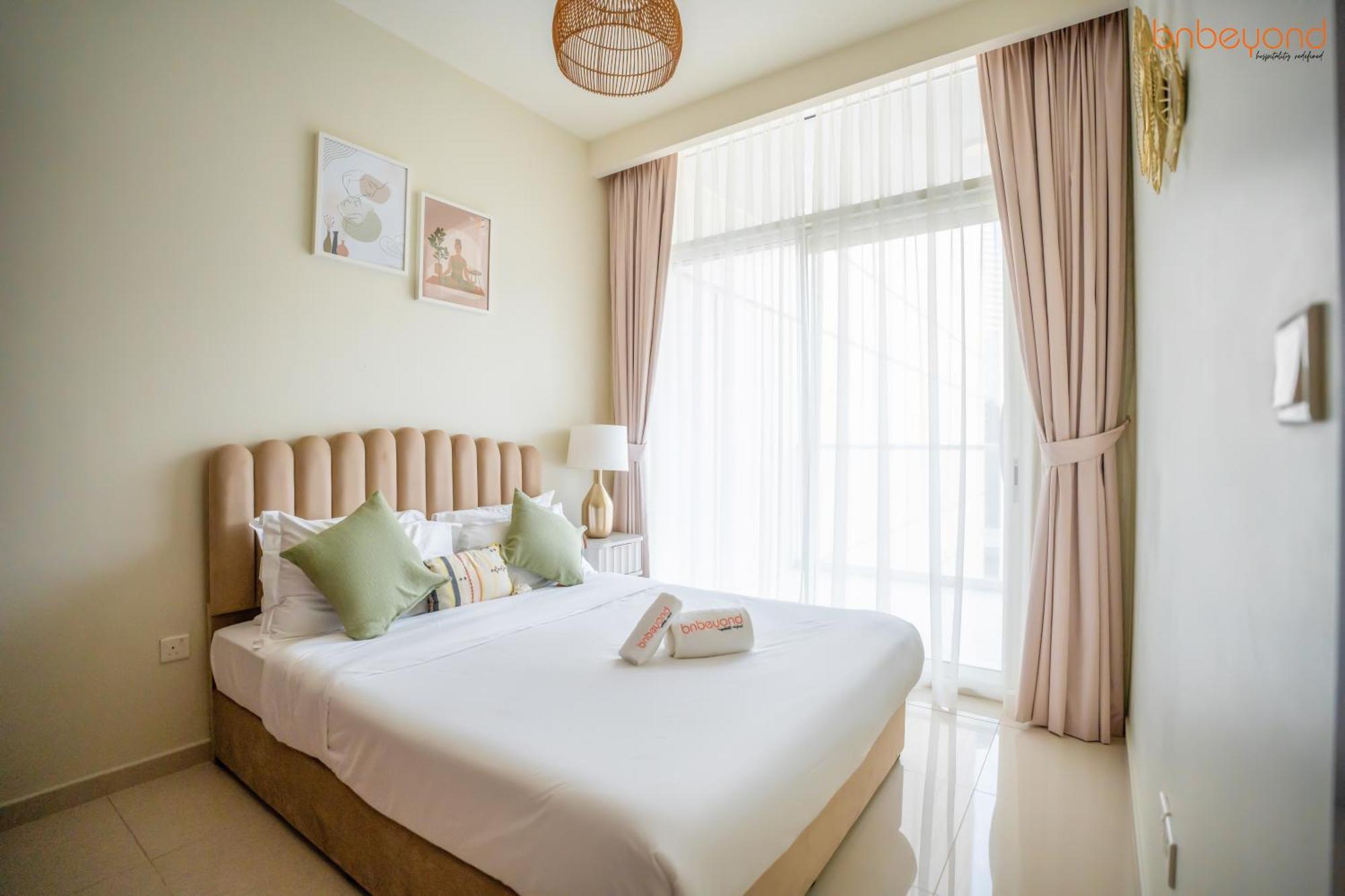 Daire Cozy Retreat With Burj Views By Bnbeyond