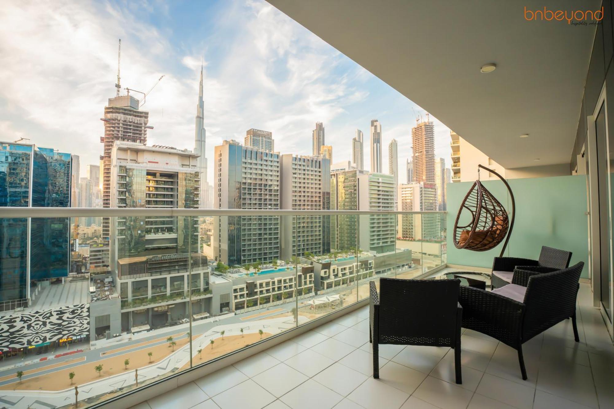 Daire Cozy Retreat With Burj Views By Bnbeyond *