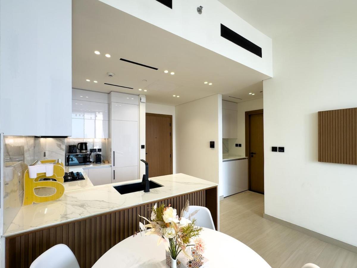 Modern And Charming 1br In Jvc