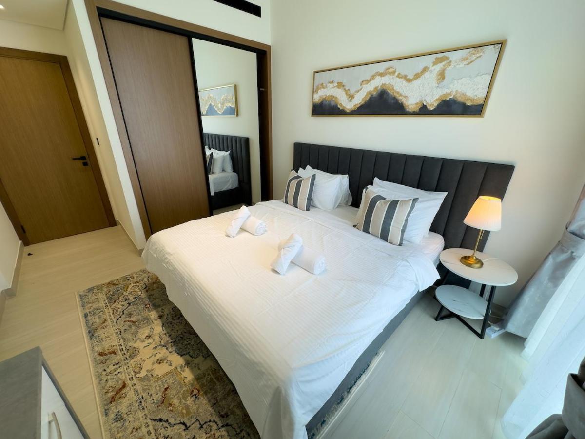 Modern And Charming 1br In Jvc *