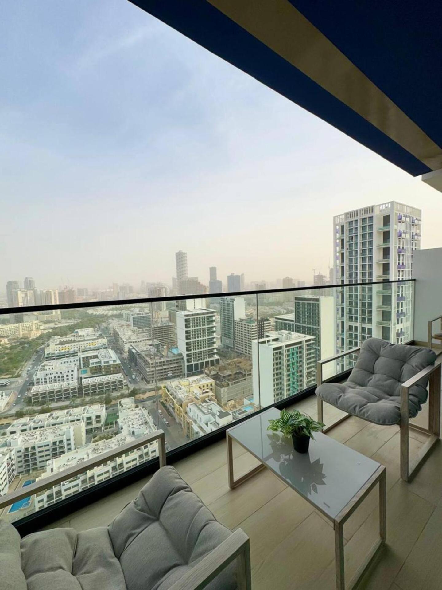 Daire Exquisite Brand-new 1br With Spacious Balcony *