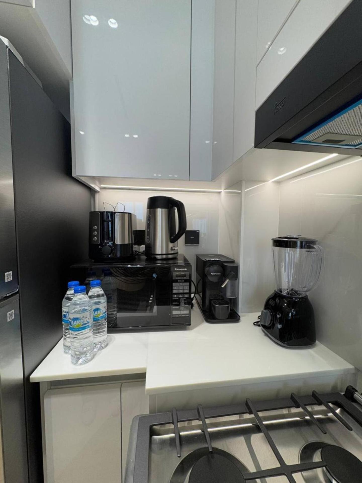 Daire Exquisite Brand-new 1br With Spacious Balcony Dubai