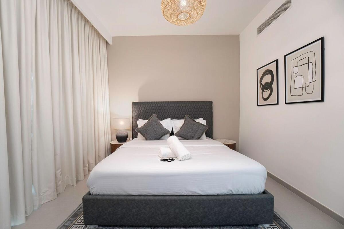 2bhk Burj Khalifa View Downtown Views Ii Tower 2 Apartment Dubai