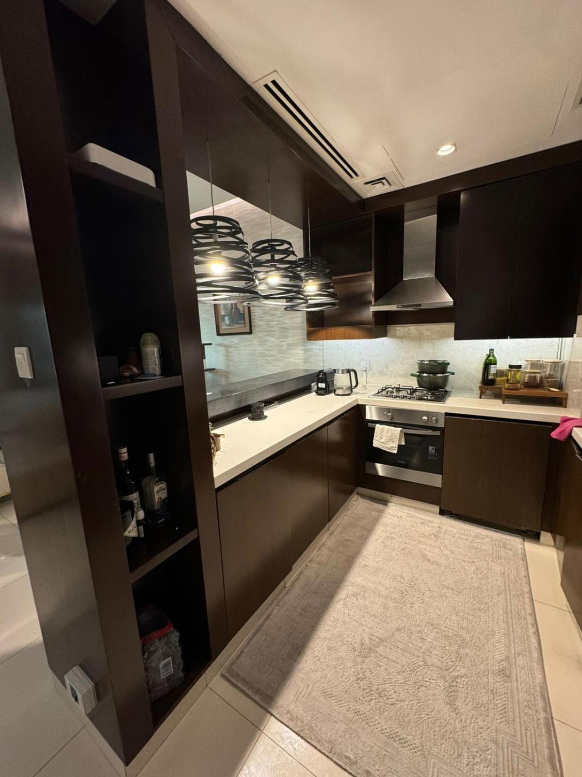 Bright And Airy 2br Bay Retreat Apartment