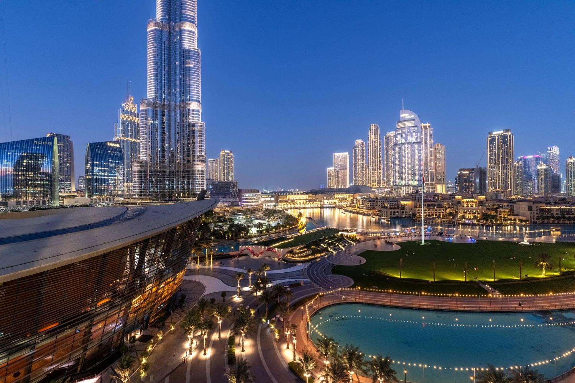 Apartment Hermes-style 2br, Full Burj Khalifa View - Infinity Pool - Full Fountain View