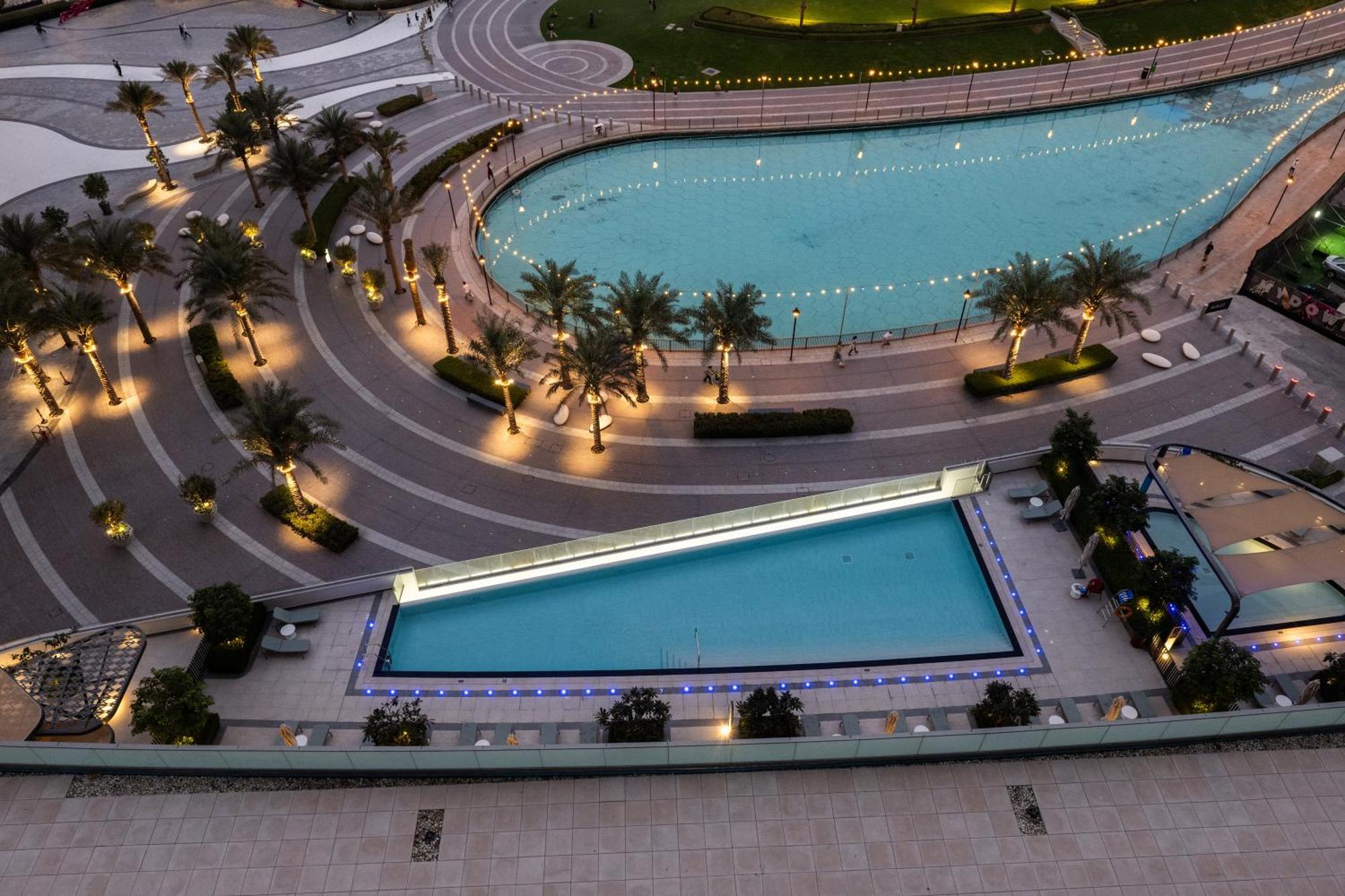 Hermes-style 2br, Full Burj Khalifa View - Infinity Pool - Full Fountain View * Dubai