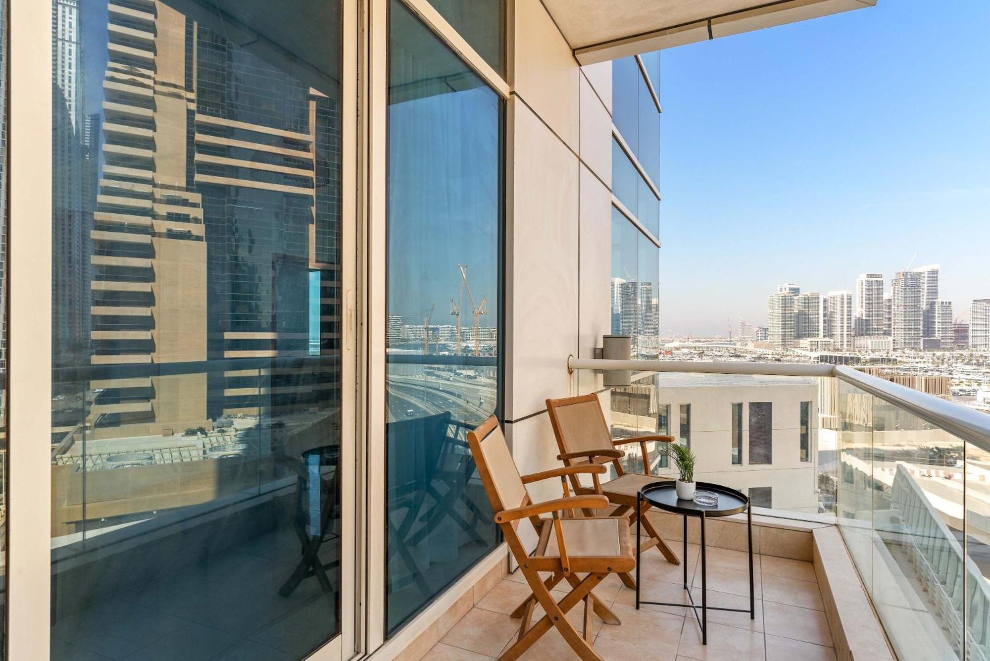 Silkhaus Seaside 1br At Botanica In Marina Apartment