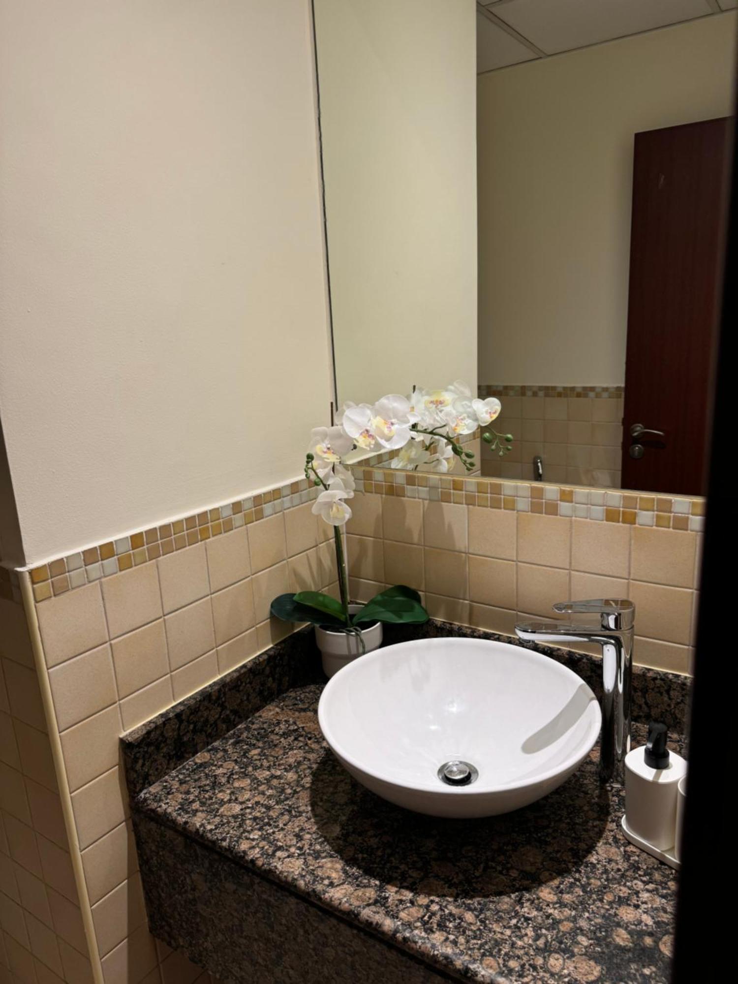 Hospedagem domiciliar View Homes Dubai
