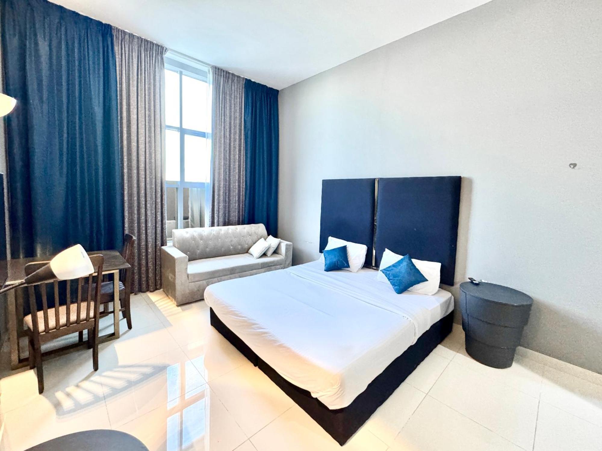Al Manara Classic Lux