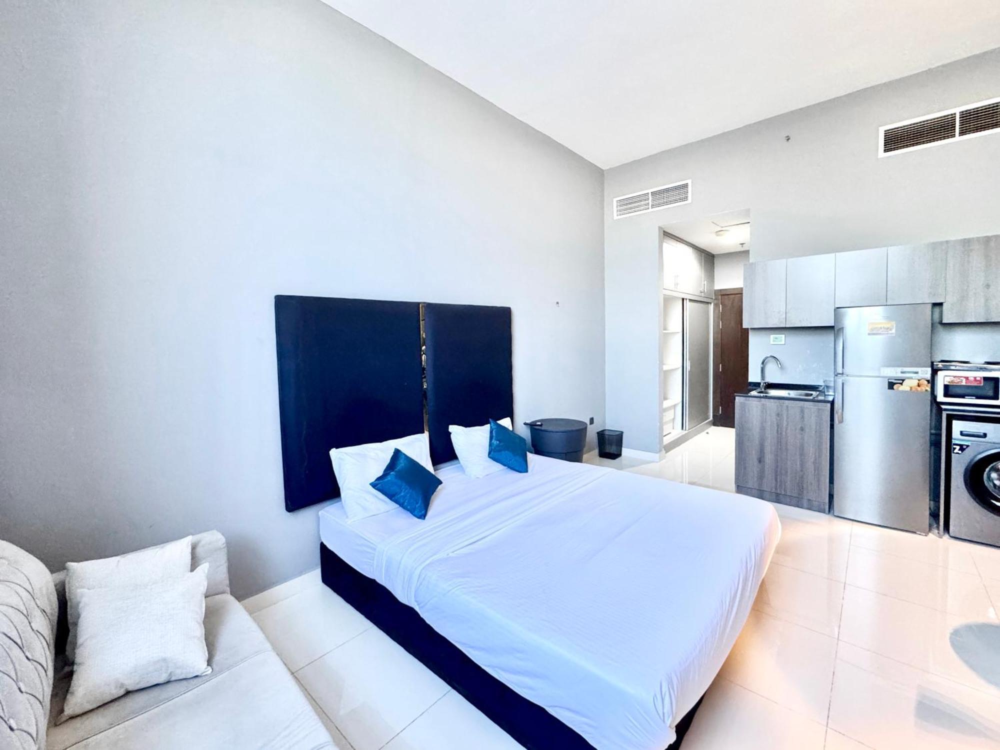 Al Manara Classic Lux