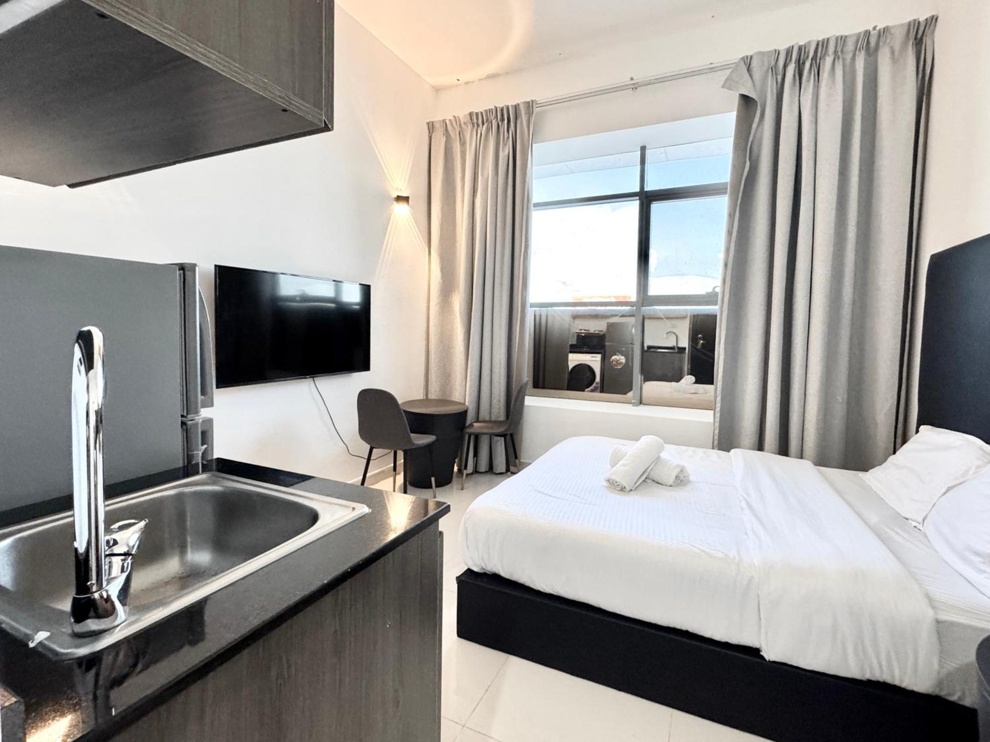Al Manara Classic Deluxe Apartment