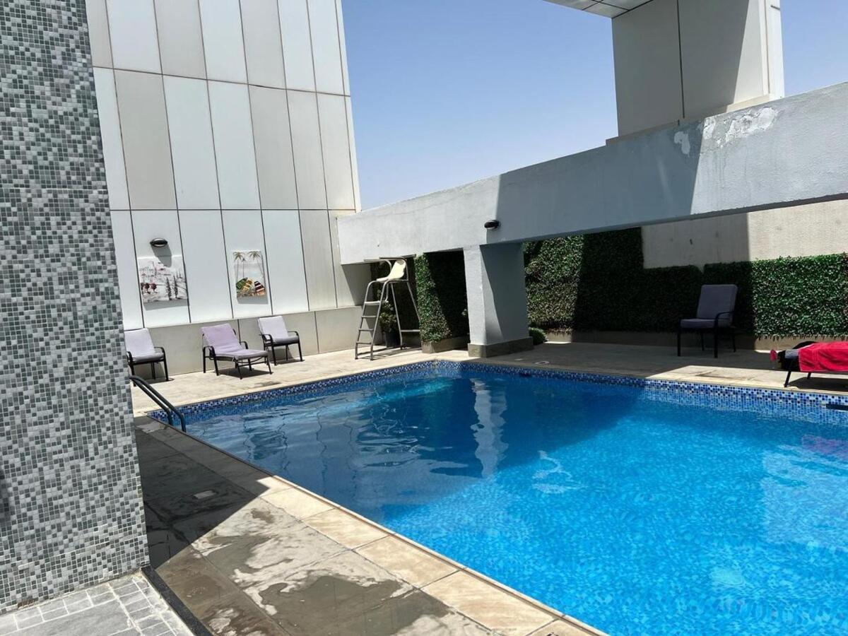 Astonishing For 2 In Sports Apartment *