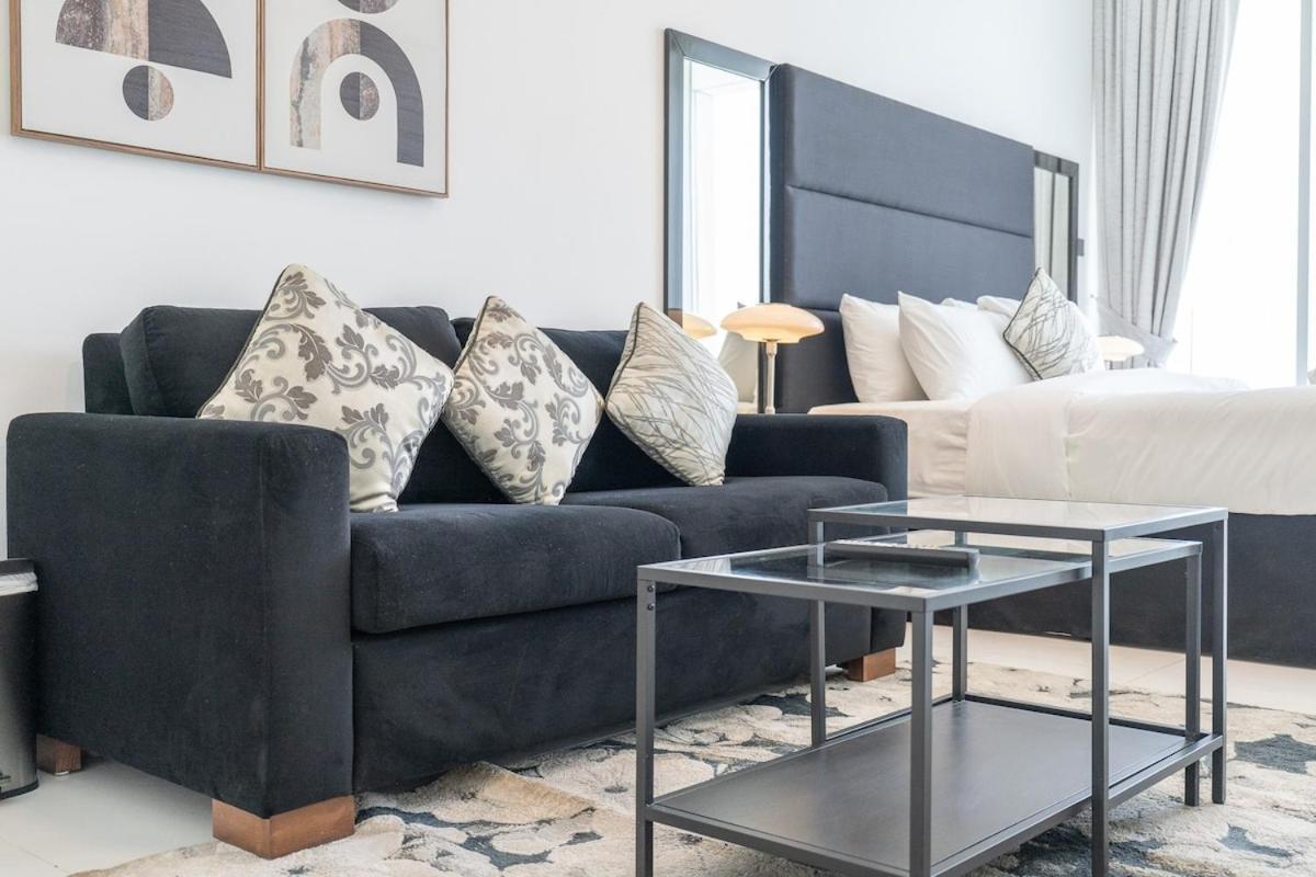 Astonishing For 2 In Sports Apartment *