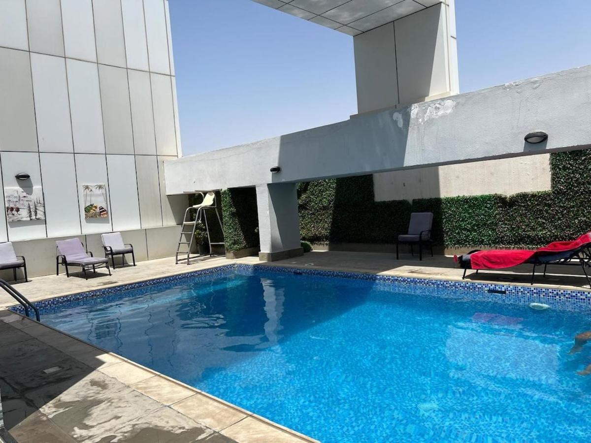Astonishing For 2 In Sports * Dubai