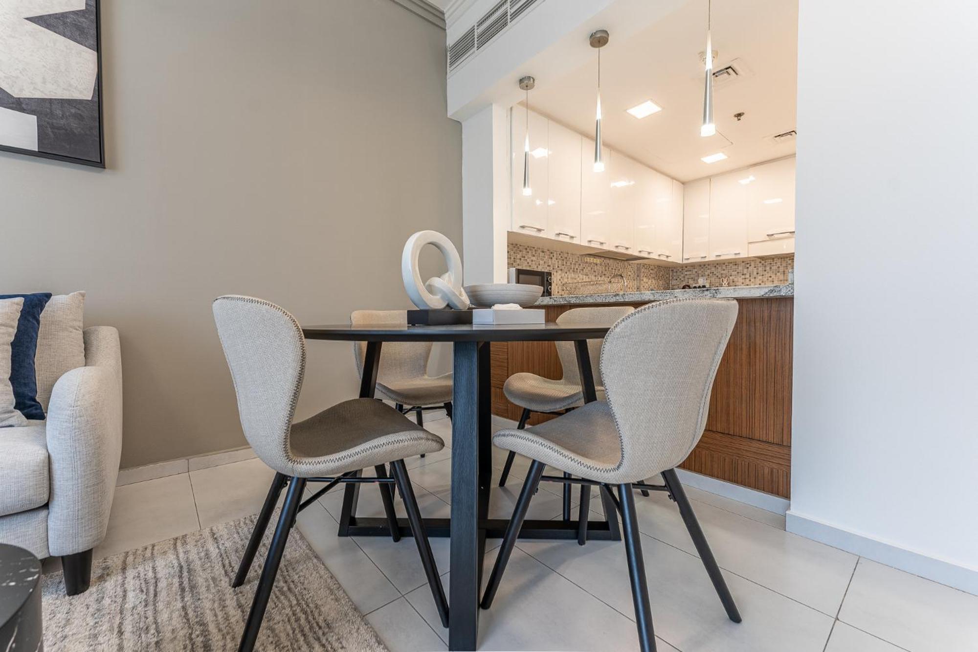 Havn - New 1 Bedroom In Regent Court Jvc * Dubai
