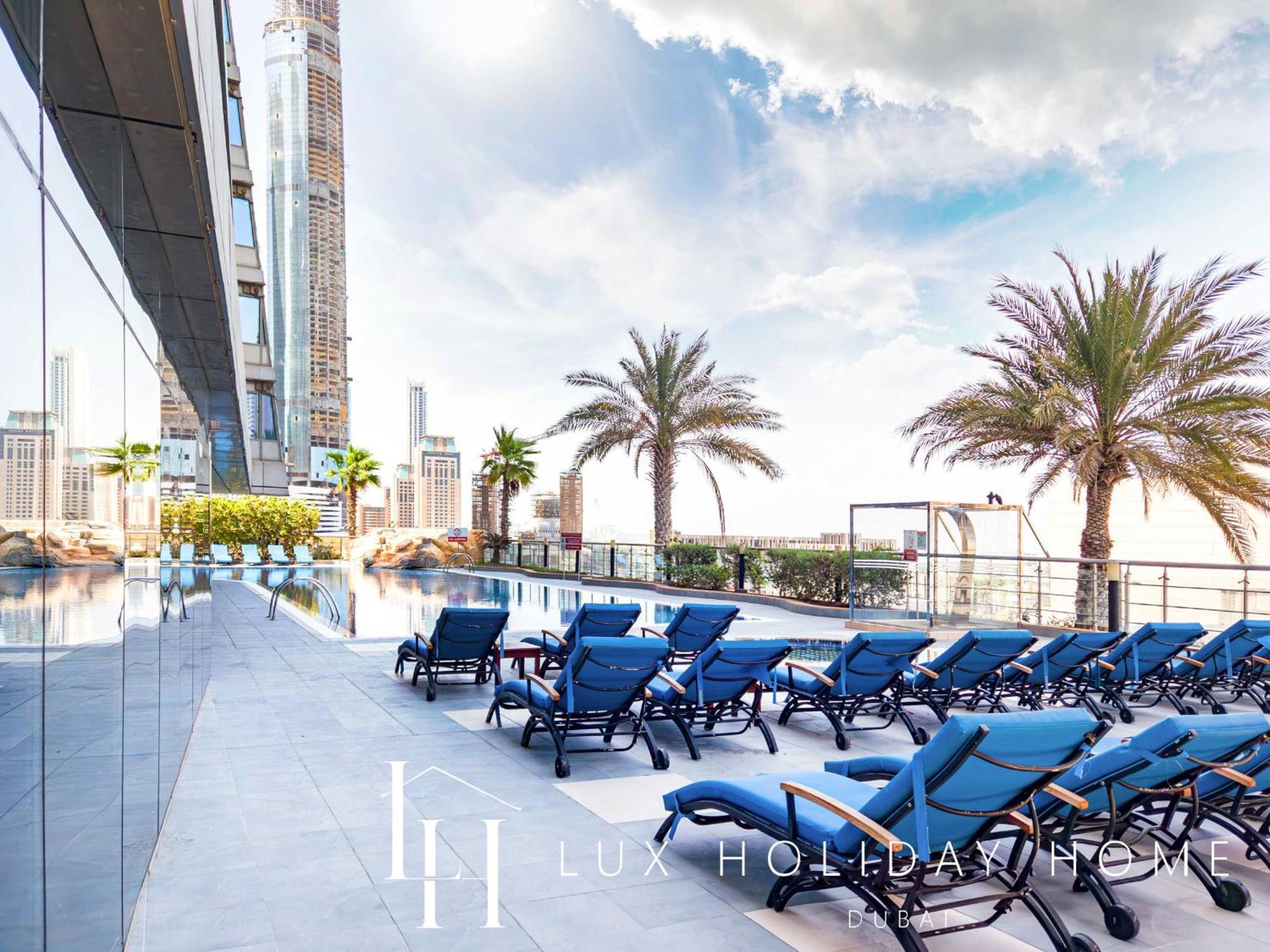 Lux The Sky View Marina Apartment