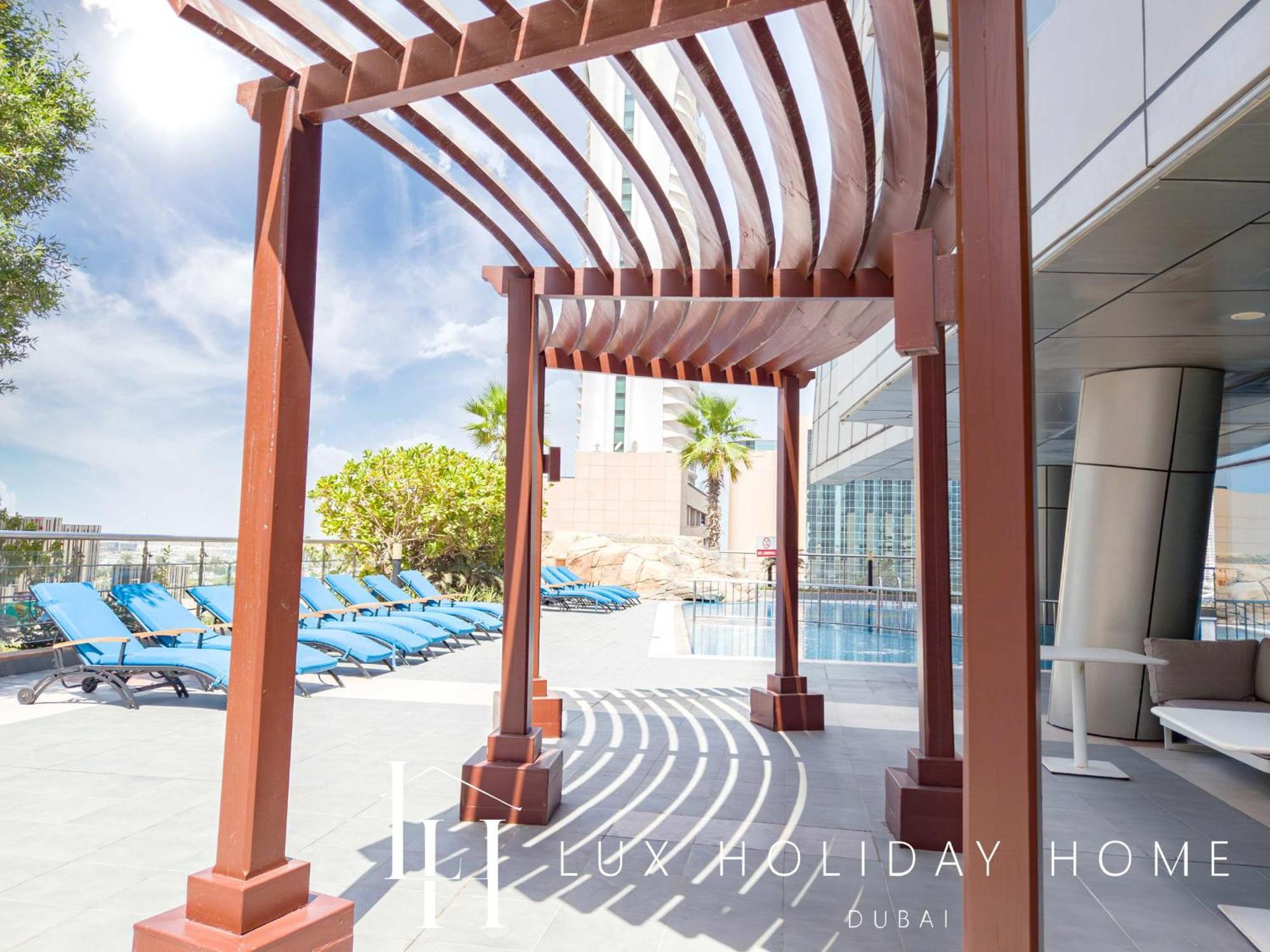 Lux The Sky View Marina Apartment Dubai