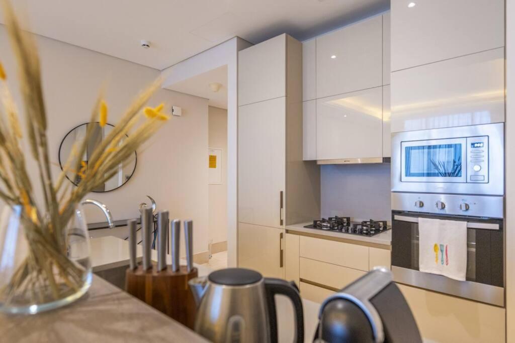 Cozy Beachfront 1 Bedroom - The 8 Dubai