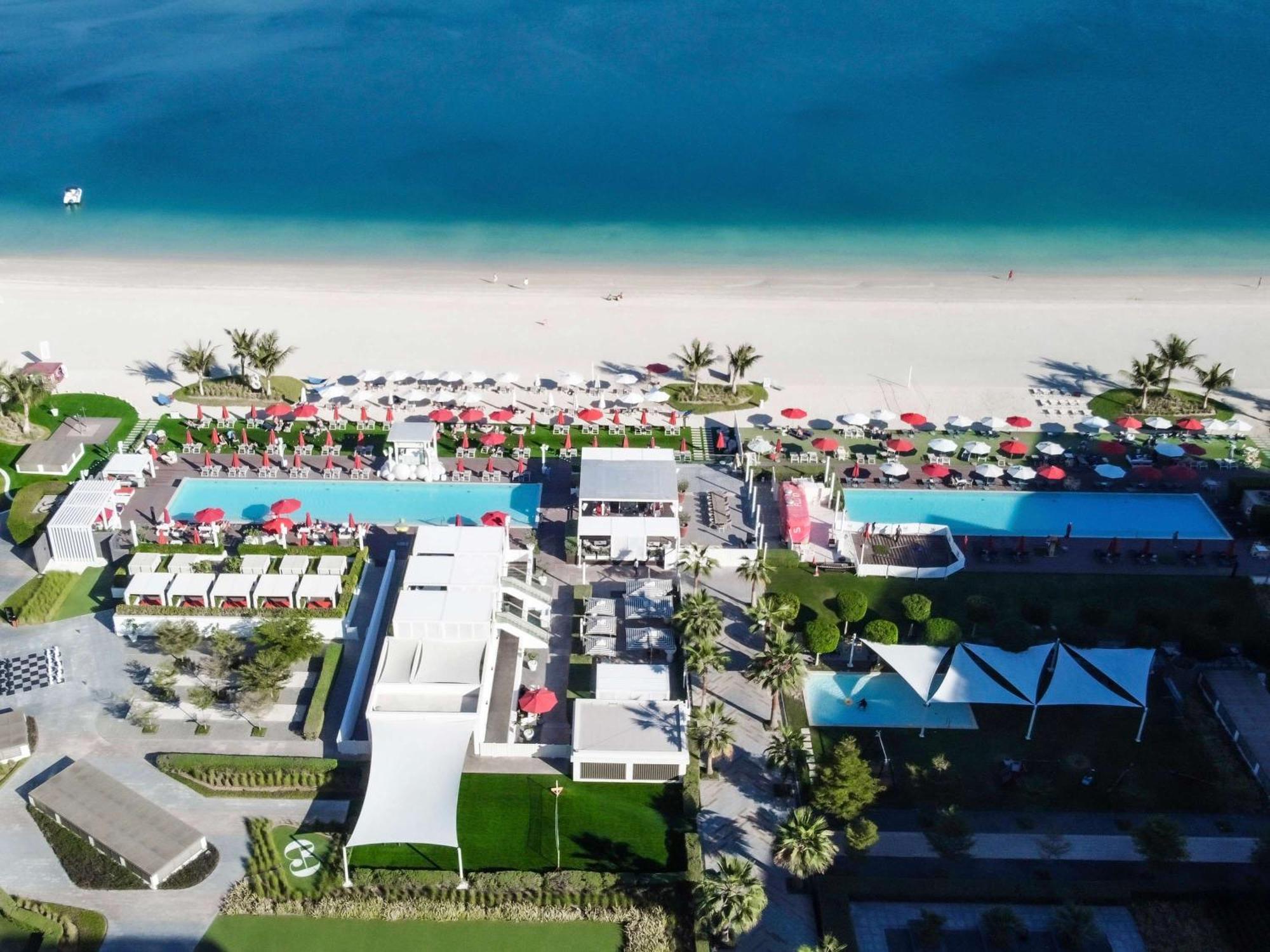 Cozy Beachfront 1 Bedroom - The 8 *
