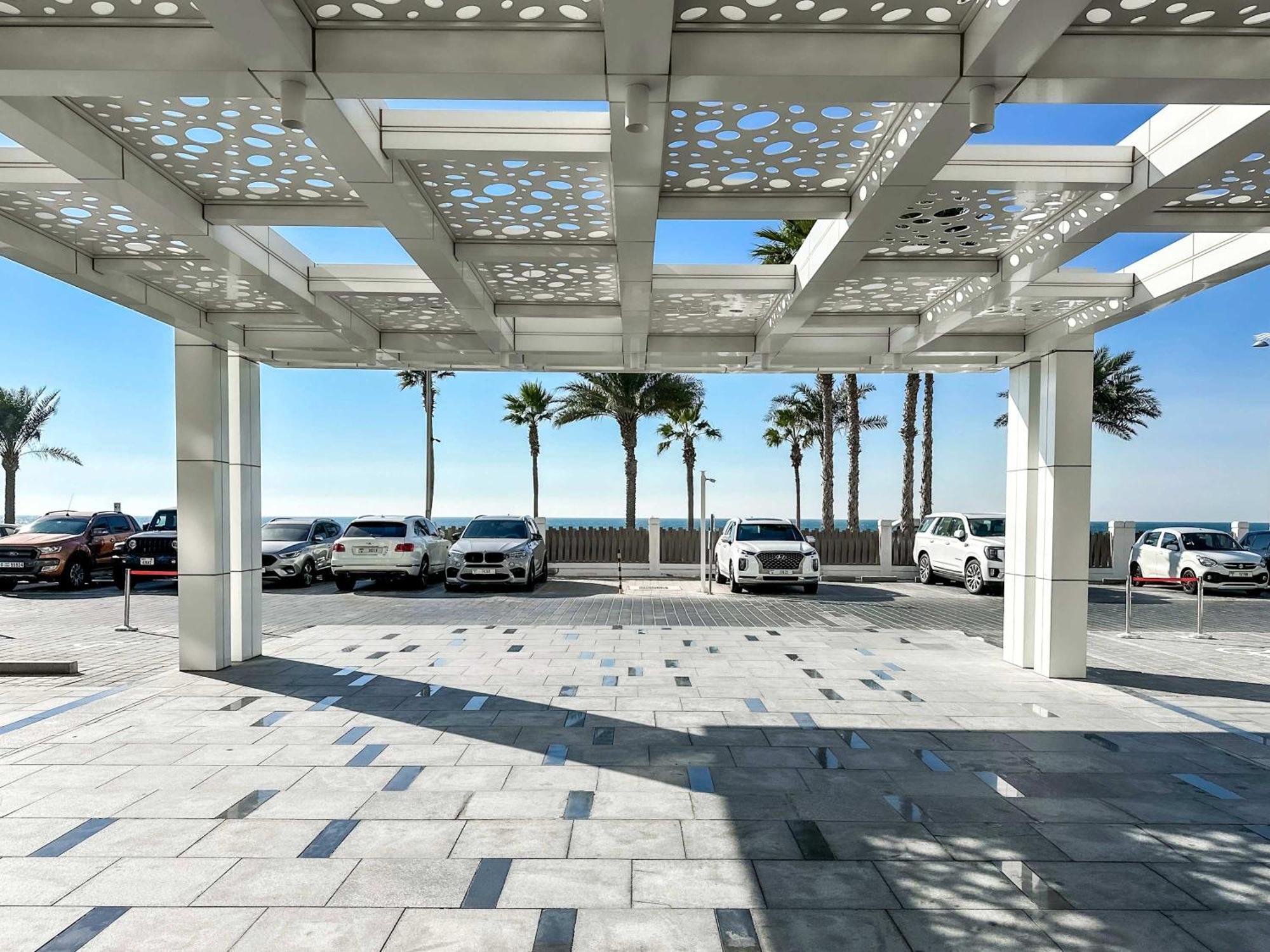 Cozy Beachfront 1 Bedroom - The 8 *