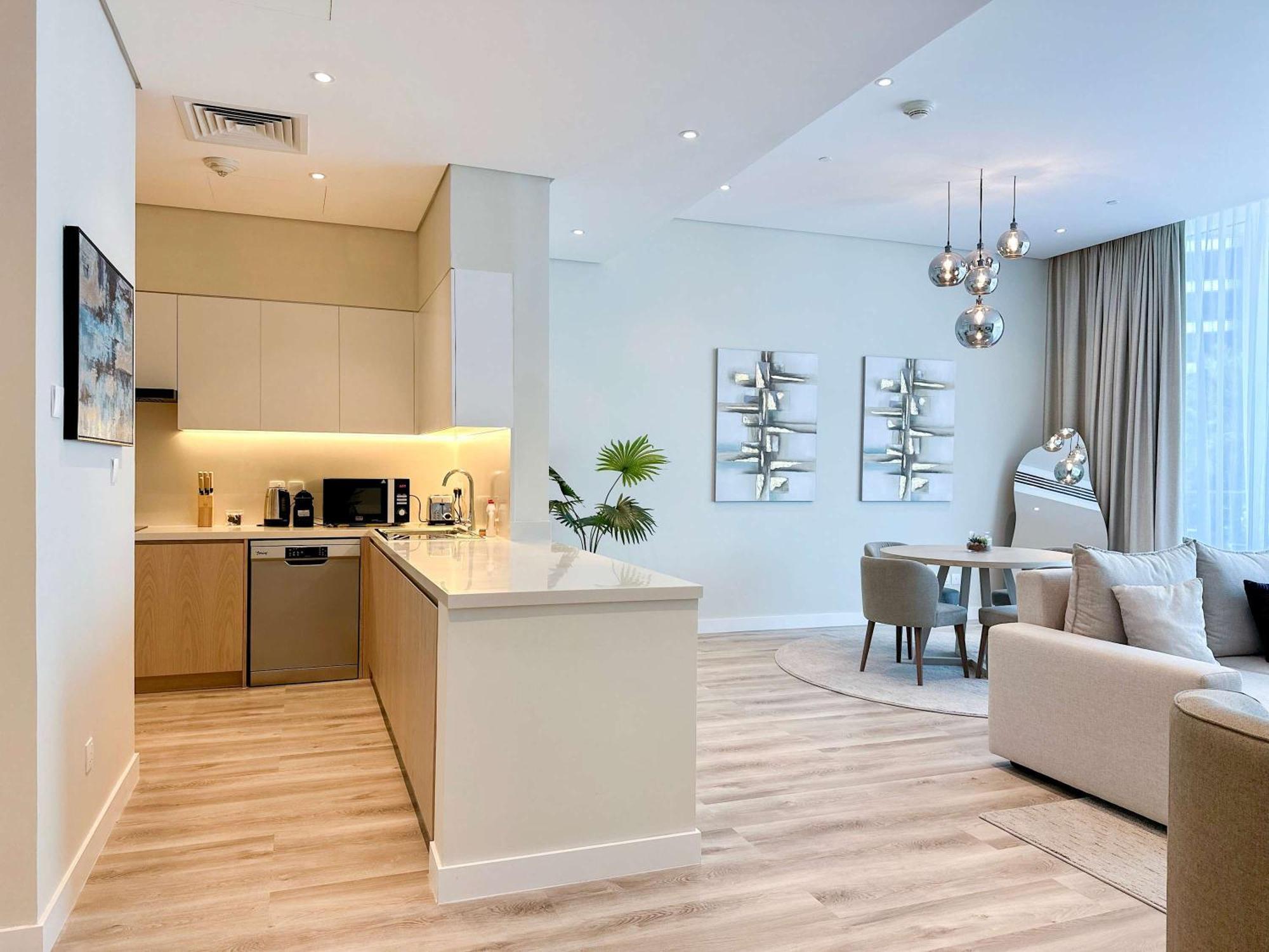 Renovated Marina View In Oceana Dubai