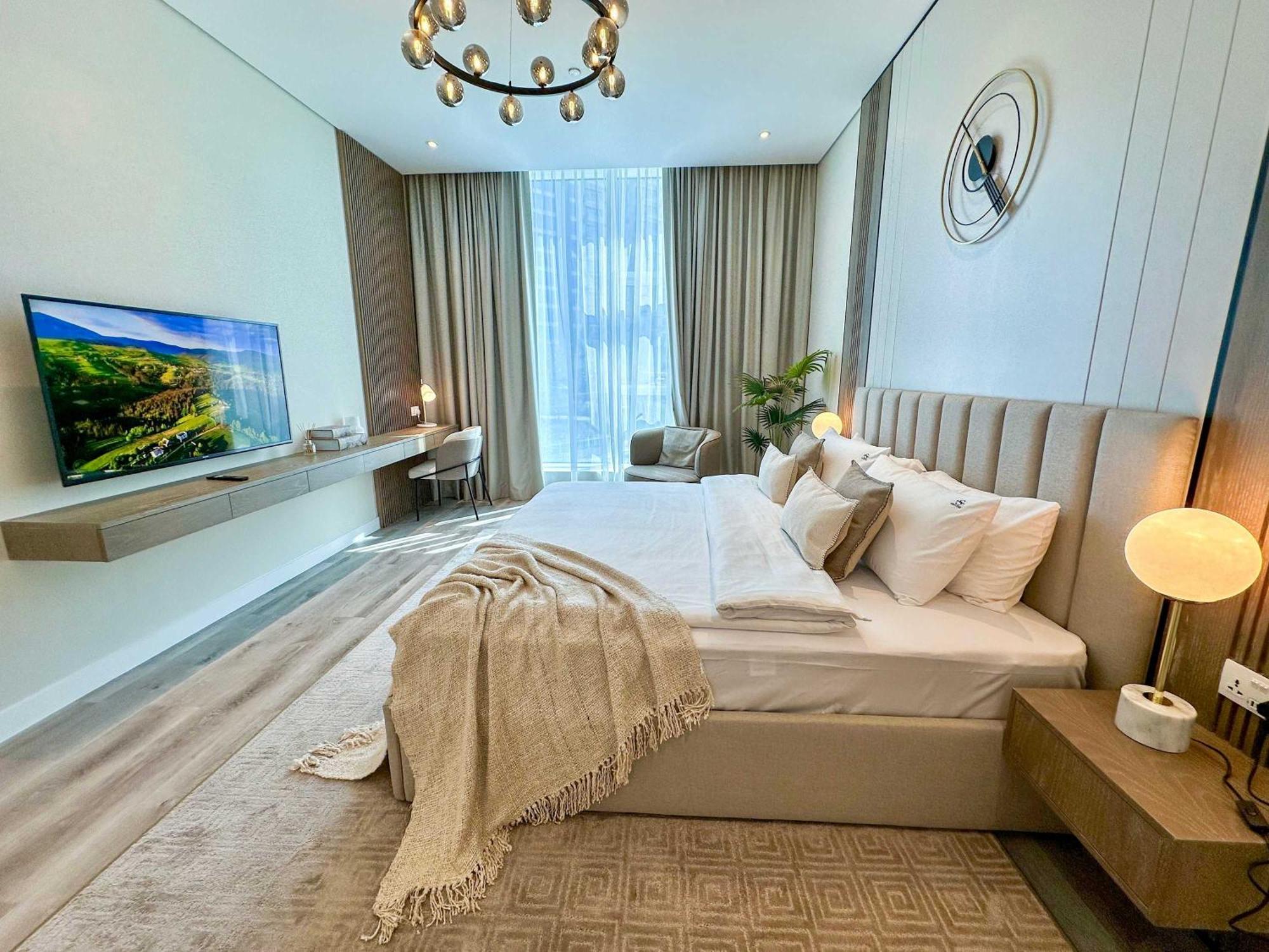 Renovated Marina View In Oceana Dubai