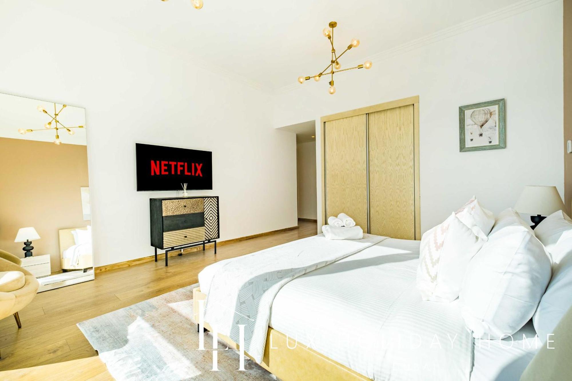 Lux The Jbr Sea View Apartment *