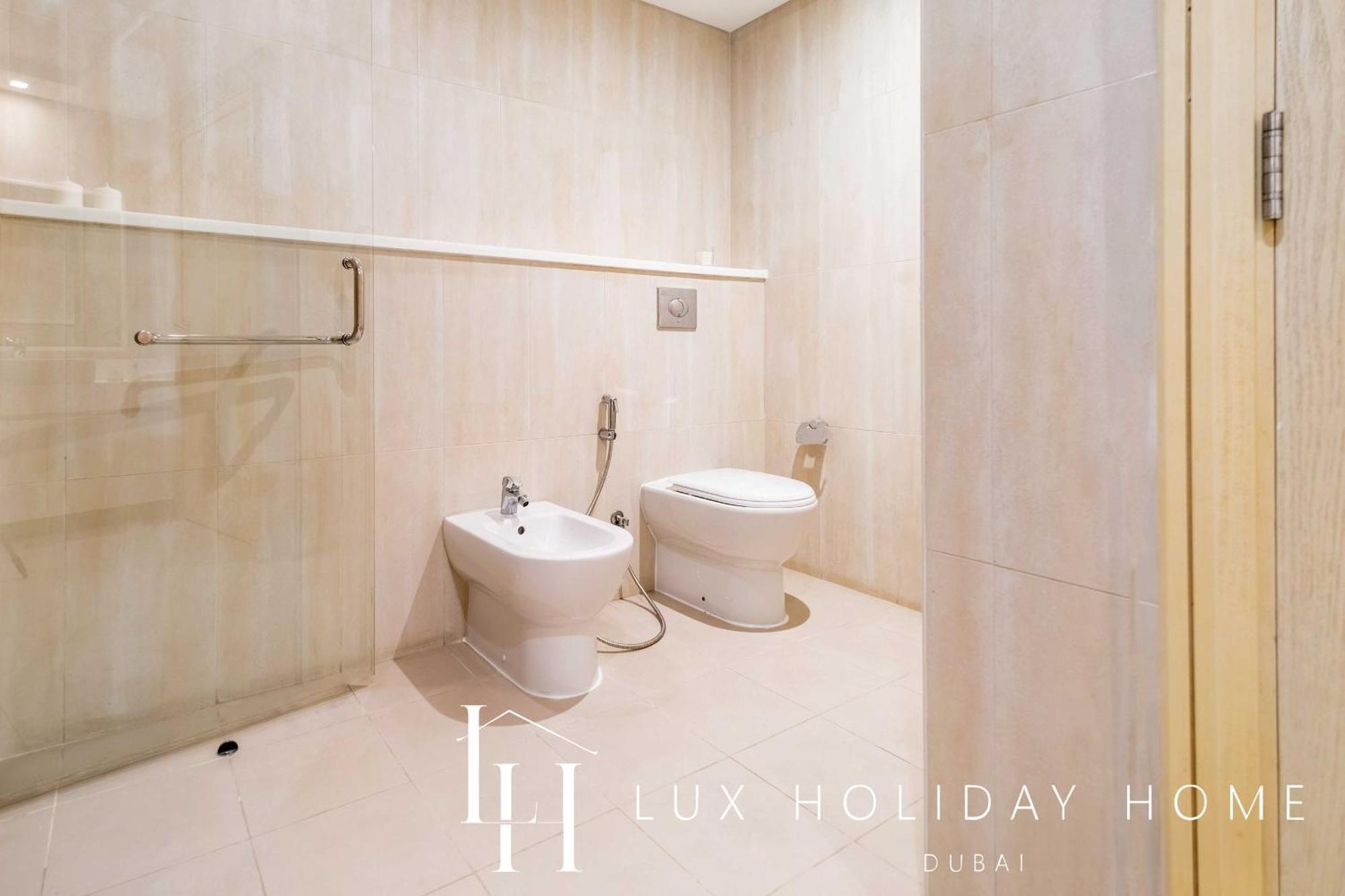 Lux The Jbr Sea View Apartment *
