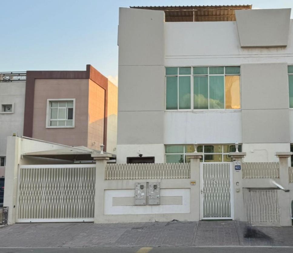 Royal Line Llc Villa *