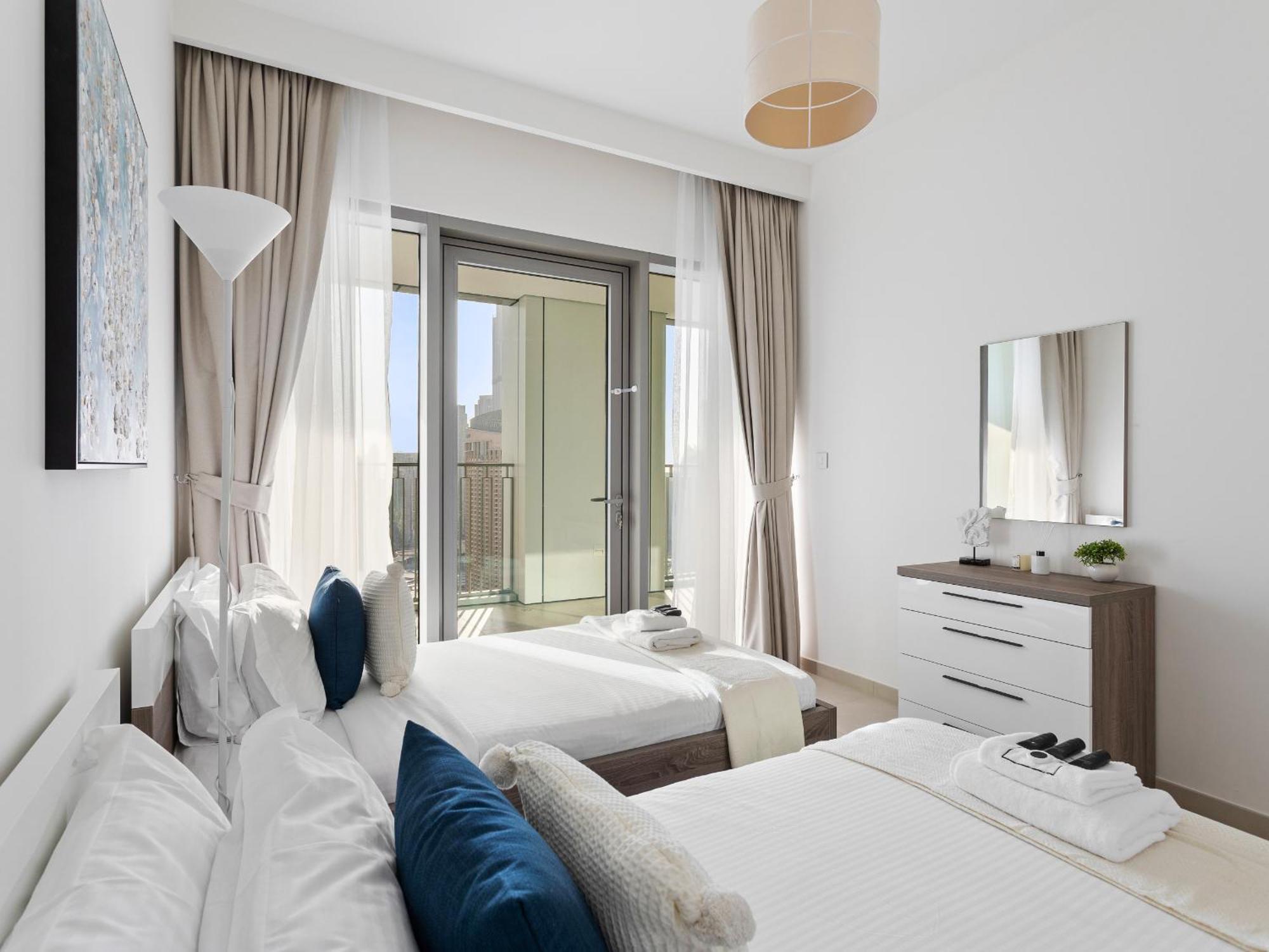 Skyline 3bdr 1guest With Burj Khalifa & Fountain View Daire Dubai