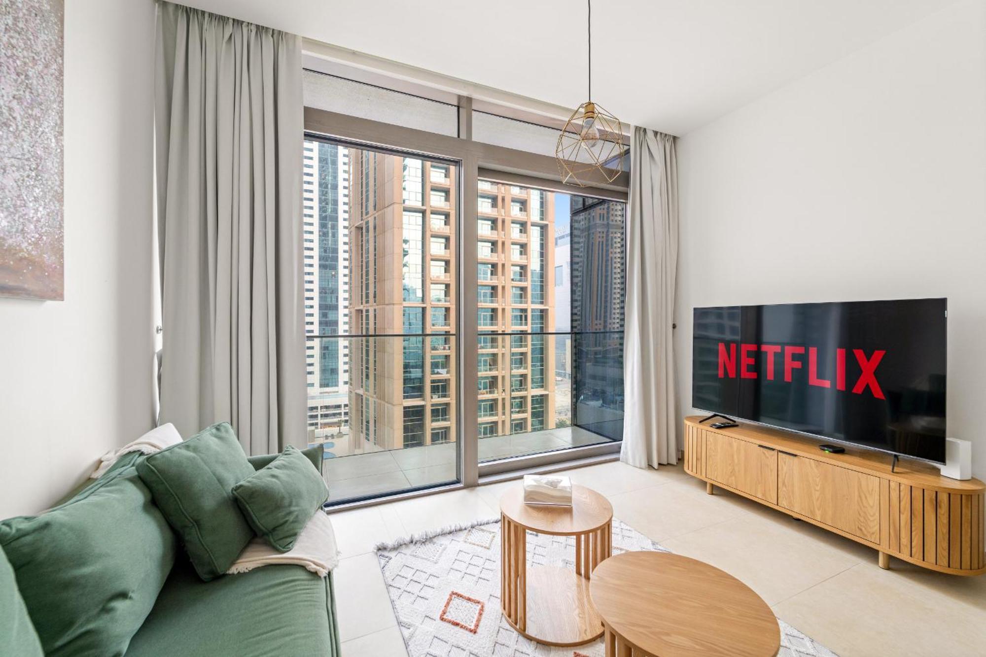Vayk - Gorgeous 1-bedroom In The Center Of Marina Dubai
