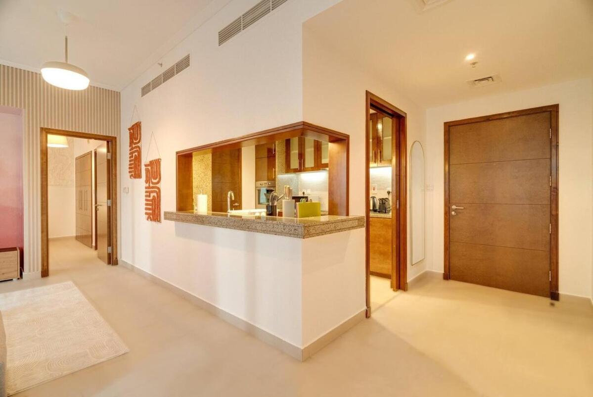 Luxury Living Brand New 1 Bed Downtown Southridge Apartment Dubai