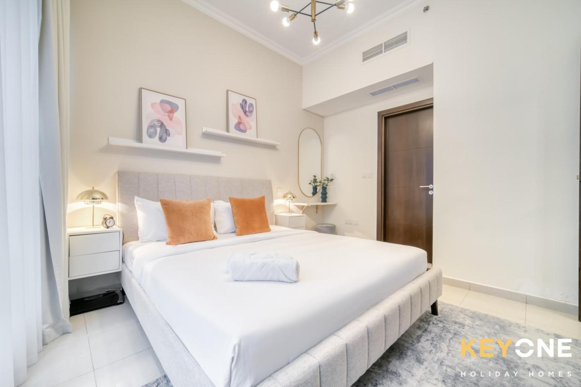 Contemporary One Bedroom With Chic Design *