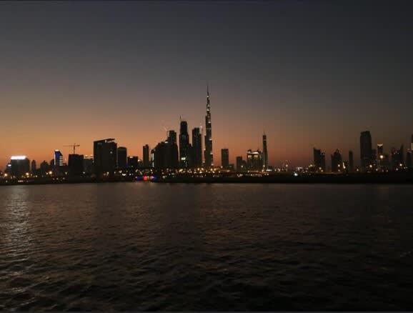 Luxury 4br Mtlvl Flat W Al-jadaf Canal Riverfront Apartment *