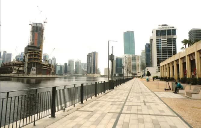 Luxury 4br Mtlvl Flat W Al-jadaf Canal Riverfront