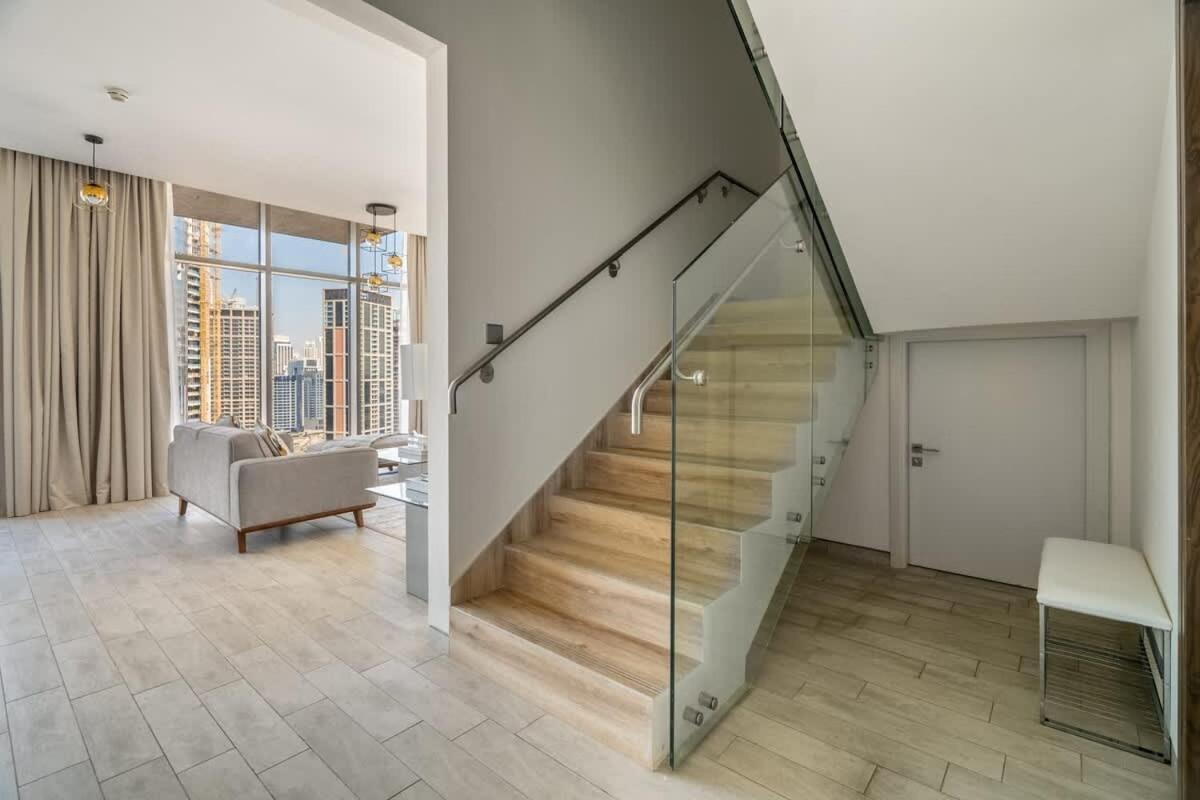 Luxury 4br Mtlvl Flat W Al-jadaf Canal Riverfront Dubai