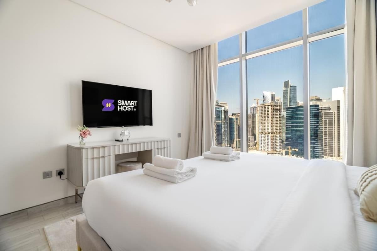Luxury 4br Mtlvl Flat W Al-jadaf Canal Riverfront * Dubai