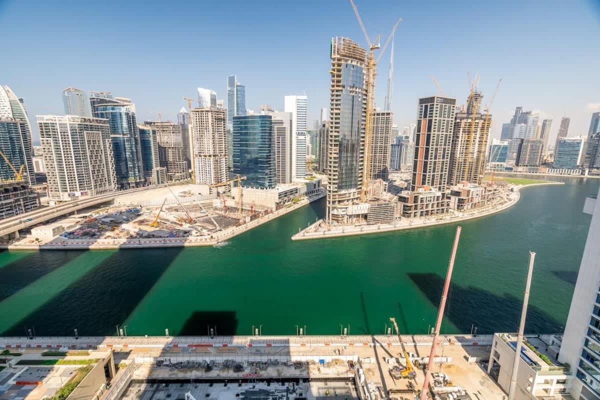 Luxury 4br Mtlvl Flat W Al-jadaf Canal Riverfront Apartment Dubai