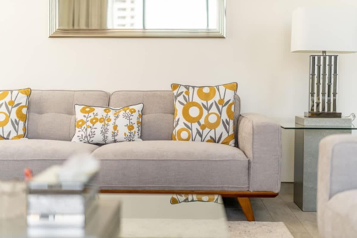 Luxury 4br Mtlvl Flat W Al-jadaf Canal Riverfront Dubai