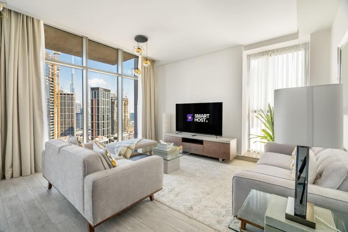 Apartment Luxury 4br Mtlvl Flat W Al-jadaf Canal Riverfront *