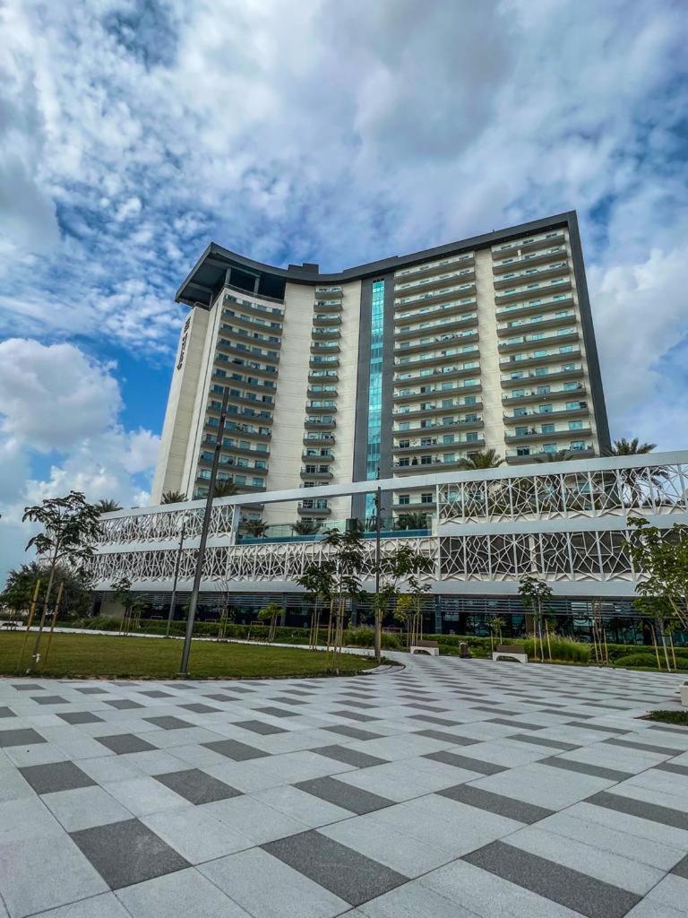Fully Furnished Elegant Close By Science Park, Miracle Garden And Butterfly Garden * Dubai