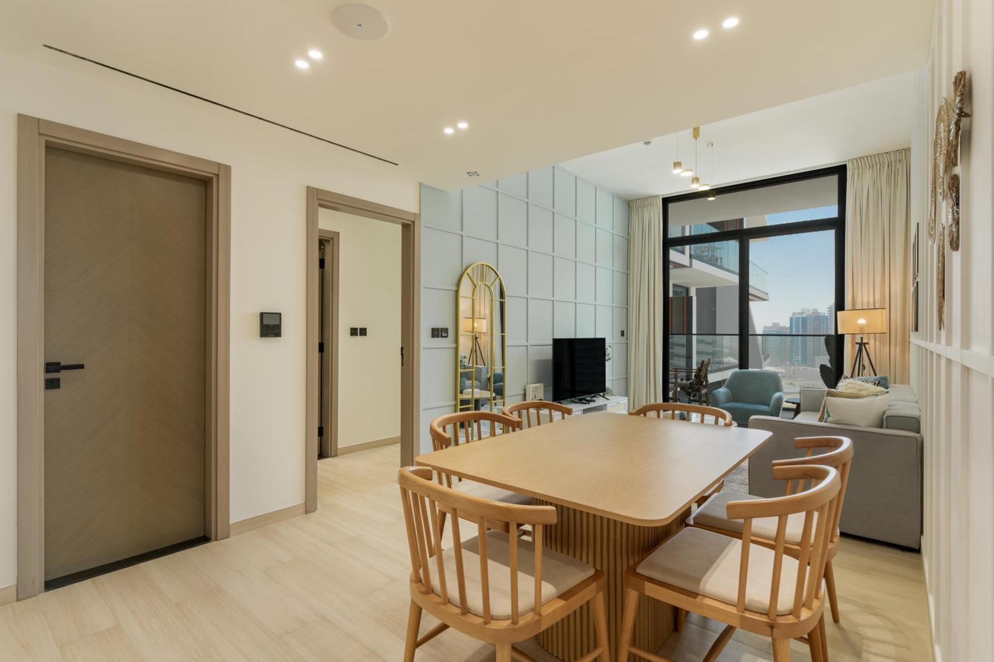 Stylish 3 Bedroom In Jvc *
