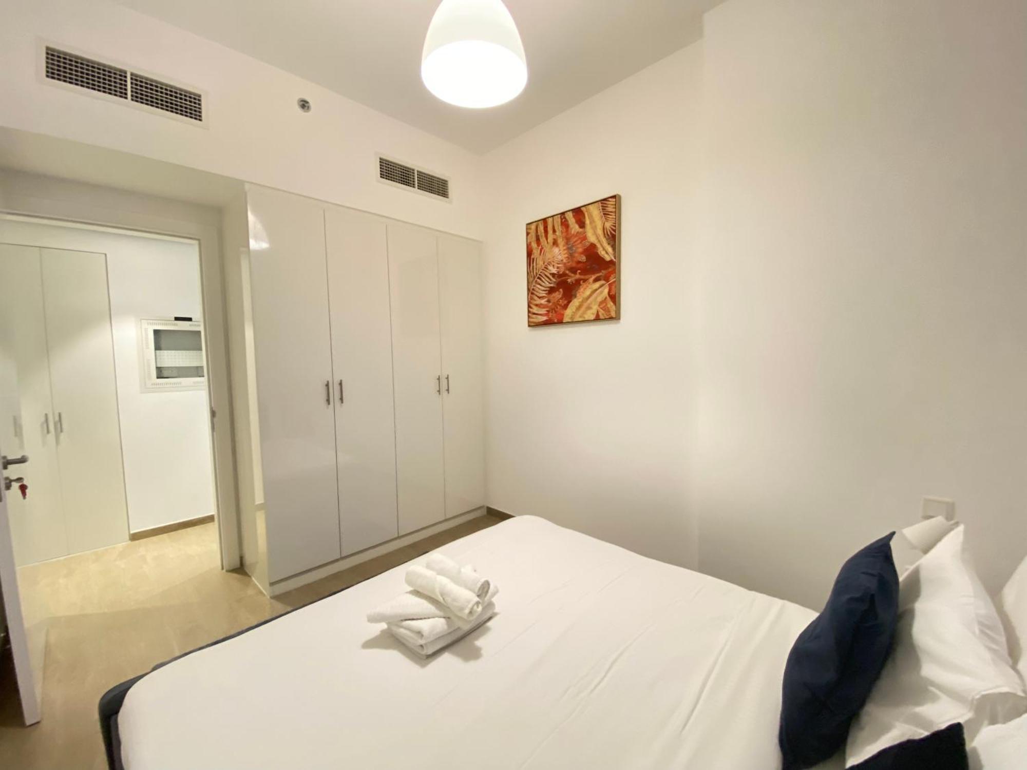 Serene 2br Retreat In Jebel Ali Near Metro Apartment