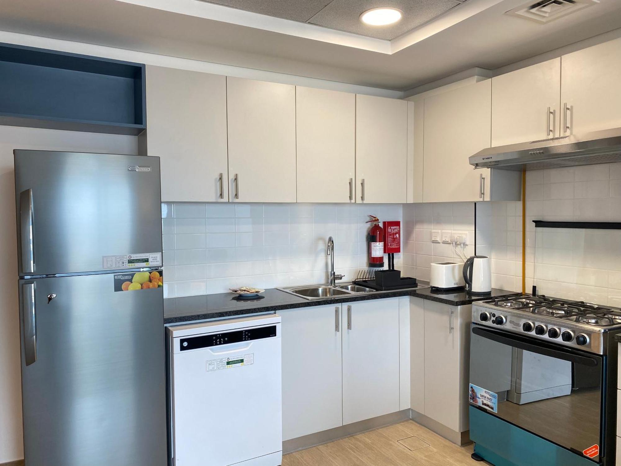 Serene 2br Retreat In Jebel Ali Near Metro Apartment *