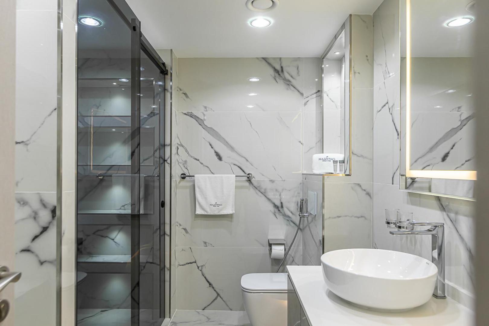 29 Blvd Tower 1, Renovated 2bdr In Downtown