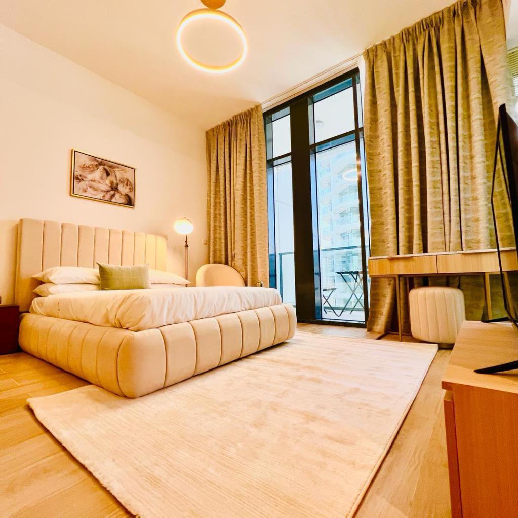 Apartment Fully Furnished Sapphire In Jvc, Short Drive To Marina, Jbr, Downtown *
